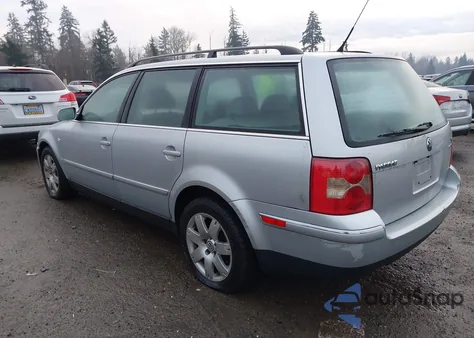 2003 Volkswagen Passat Glx from USA, damaged, VIN WVWYH63B83E026462